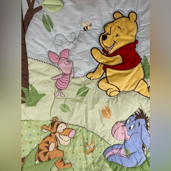 Vintage Winnie the Pooh crib blanket - Picture 2 of 6